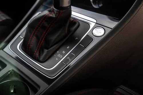 Volkswagen Golf 21
