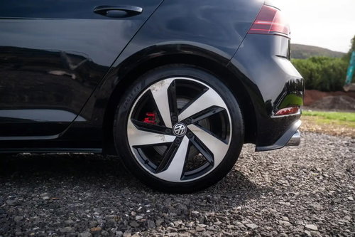 Volkswagen Golf 14