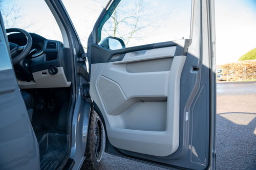 Volkswagen Transporter 16
