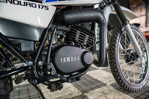 Yamaha DT175 13