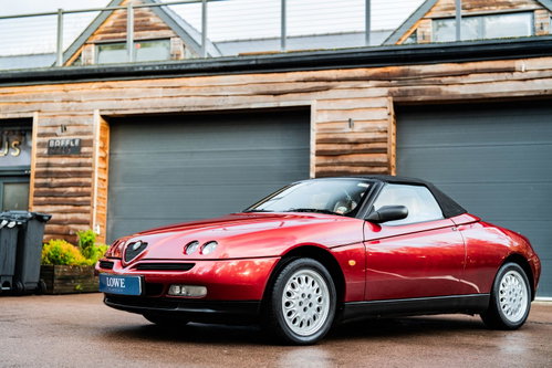 Alfa Romeo Spider 14