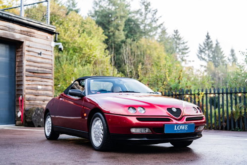 Alfa Romeo Spider 4