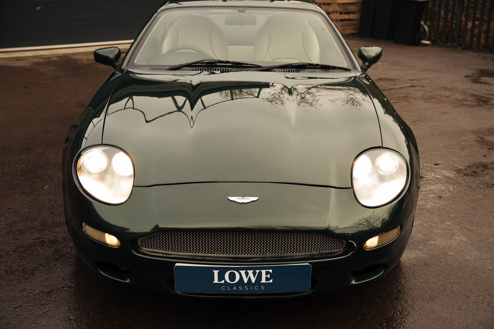 Aston Martin 190