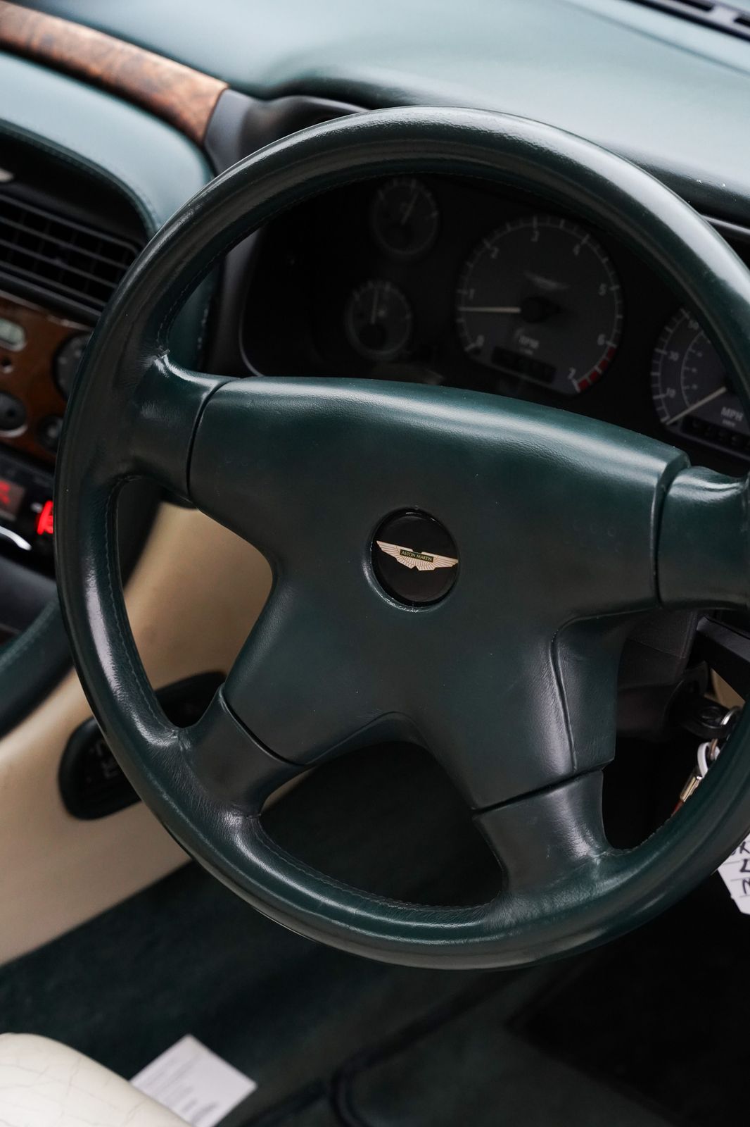 Aston Martin 190