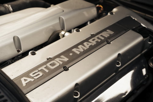 Aston Martin 190 17