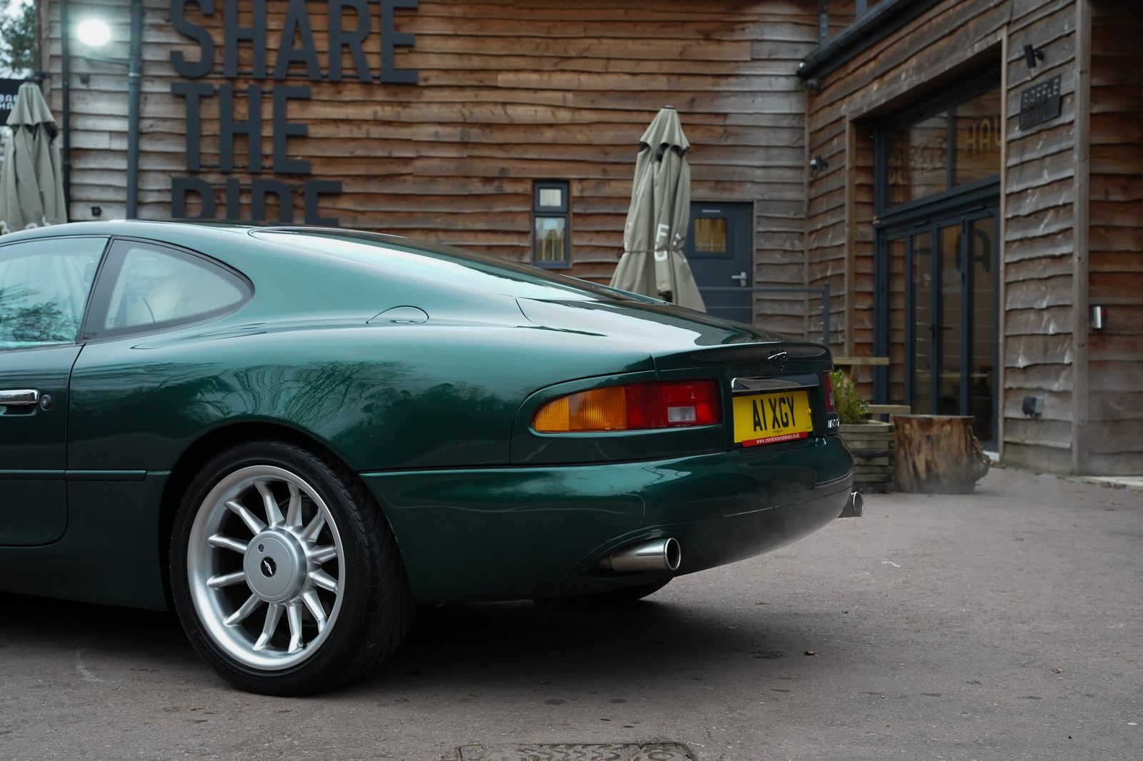Aston Martin 190