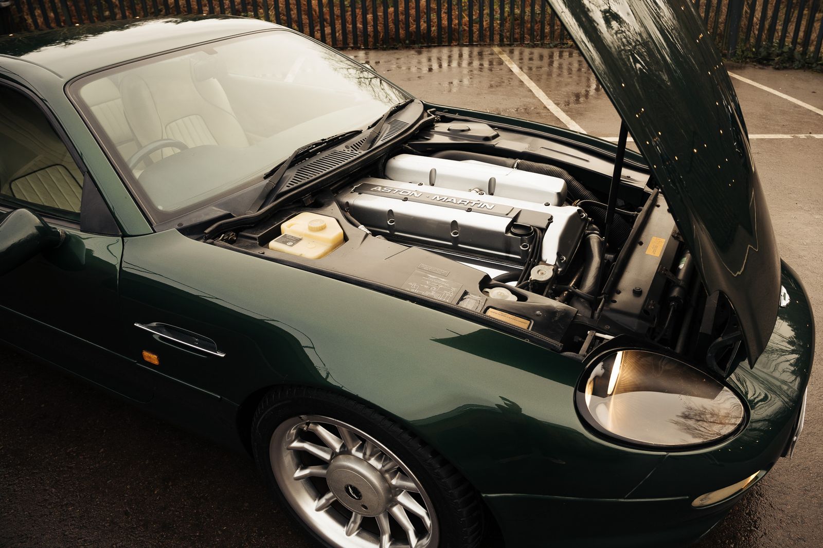 Aston Martin 190