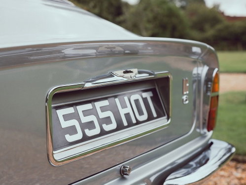 Aston Martin Db6 5