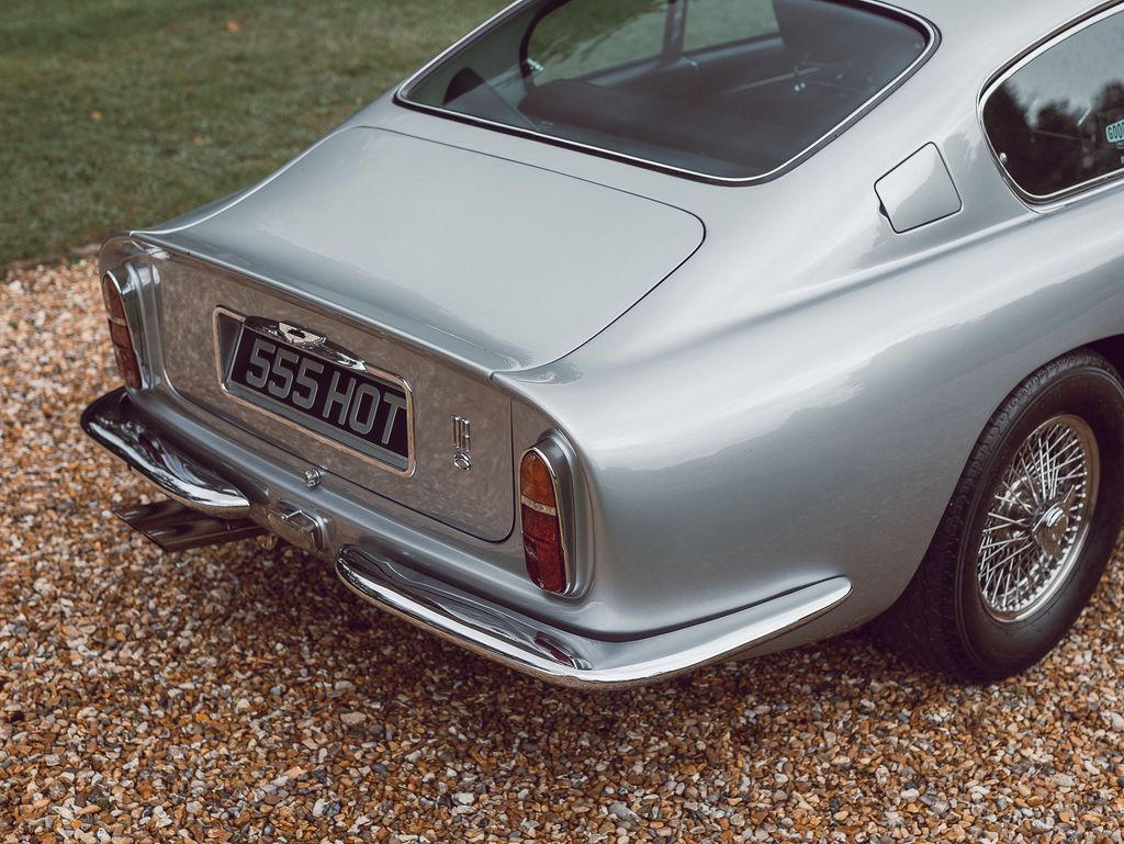 Aston Martin Db6