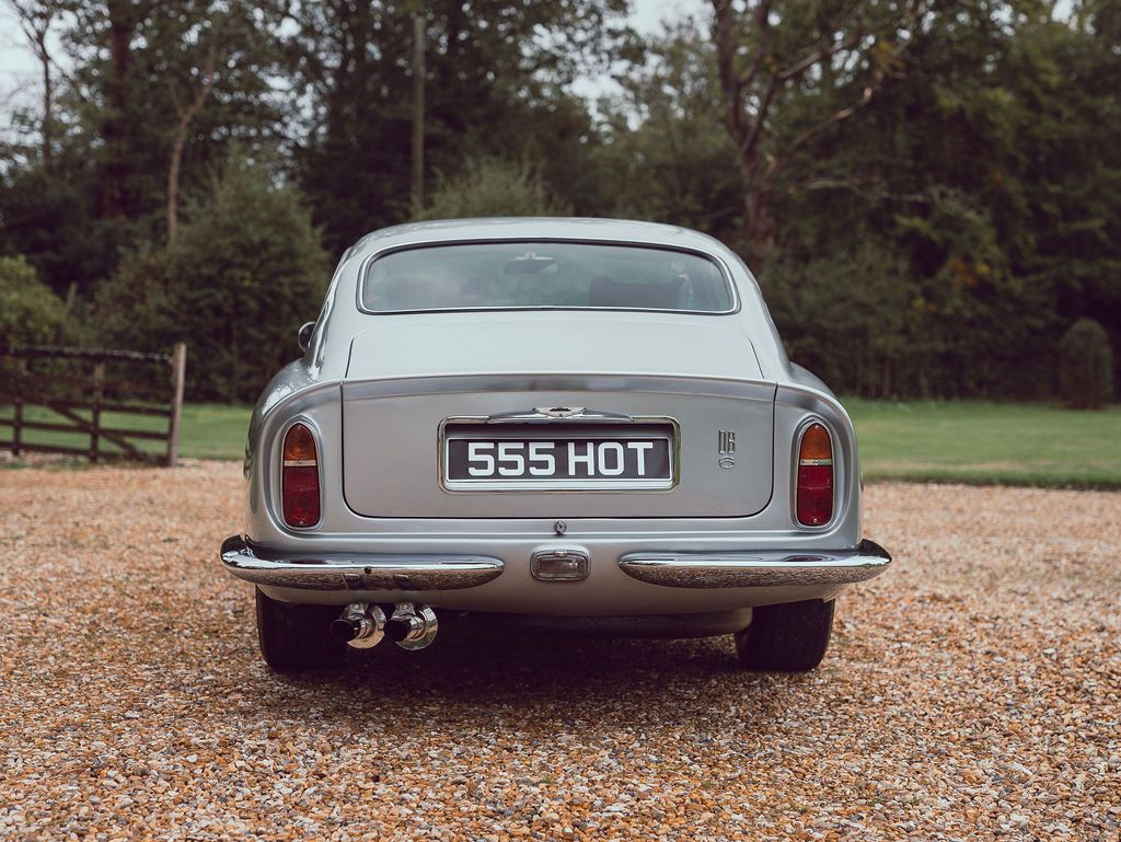 Aston Martin Db6