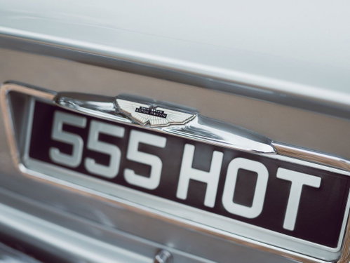 Aston Martin Db6 12