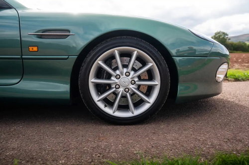 Aston Martin DB7 10