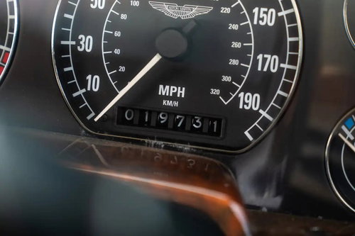 Aston Martin DB7 31