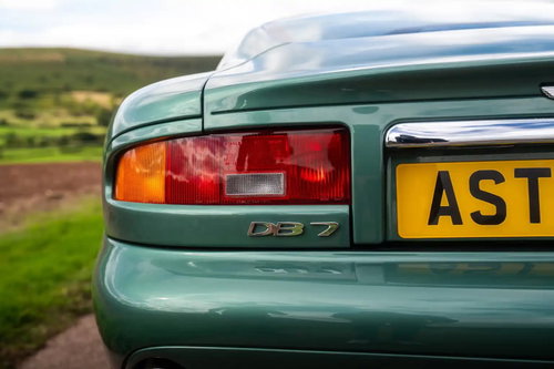 Aston Martin DB7 15
