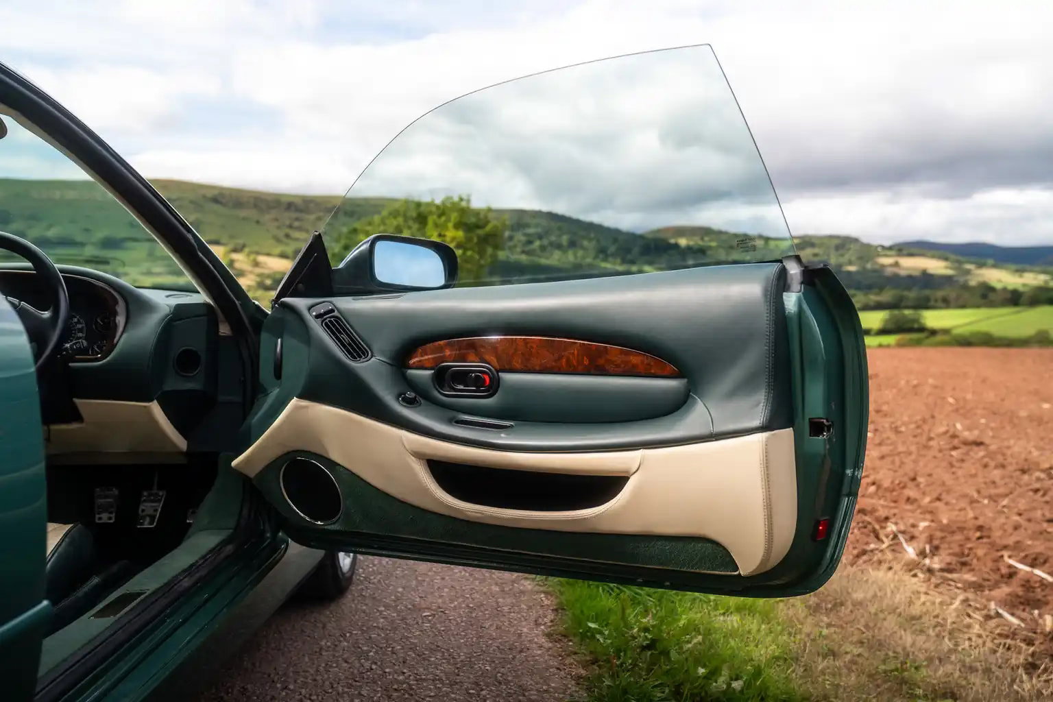 Aston Martin DB7