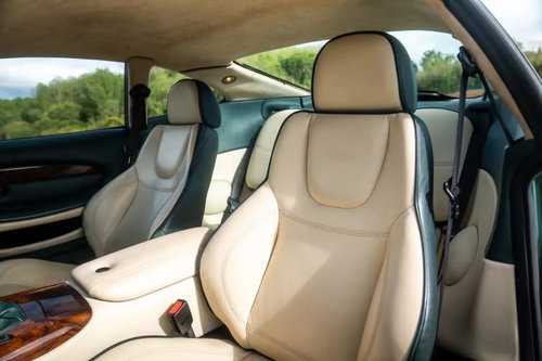 Aston Martin DB7 44