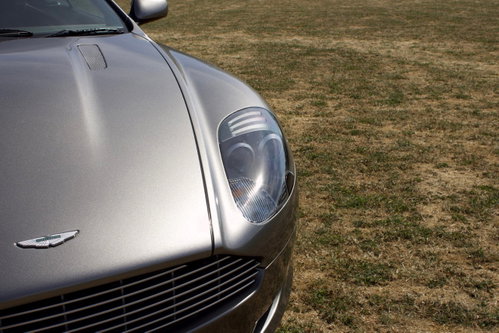 Aston Martin DB9 12