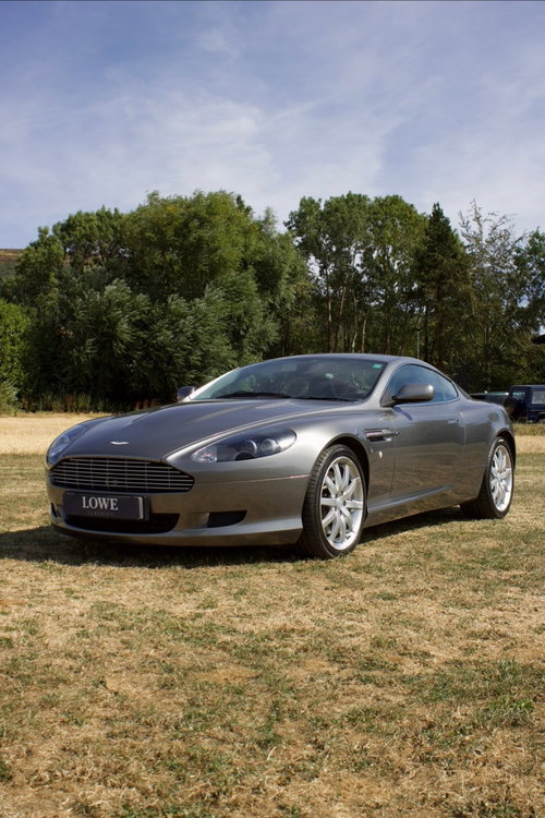 Aston Martin DB9 41