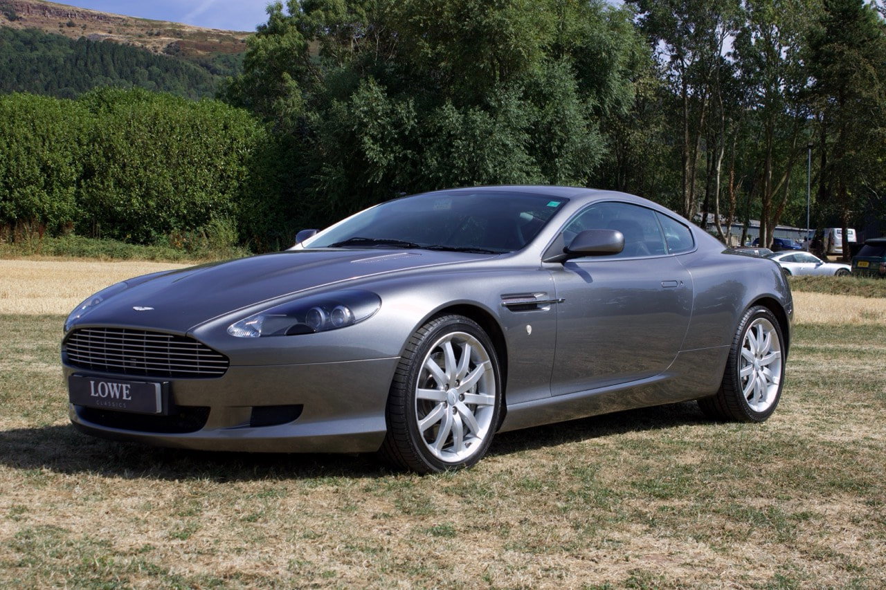Aston Martin DB9