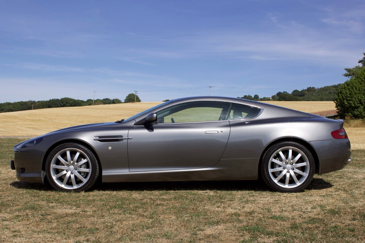 Aston Martin DB9