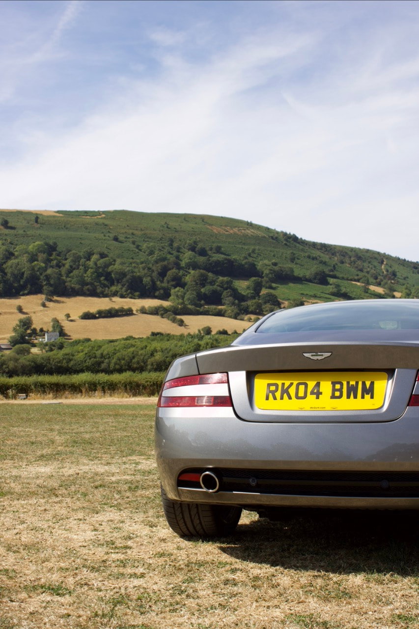Aston Martin DB9