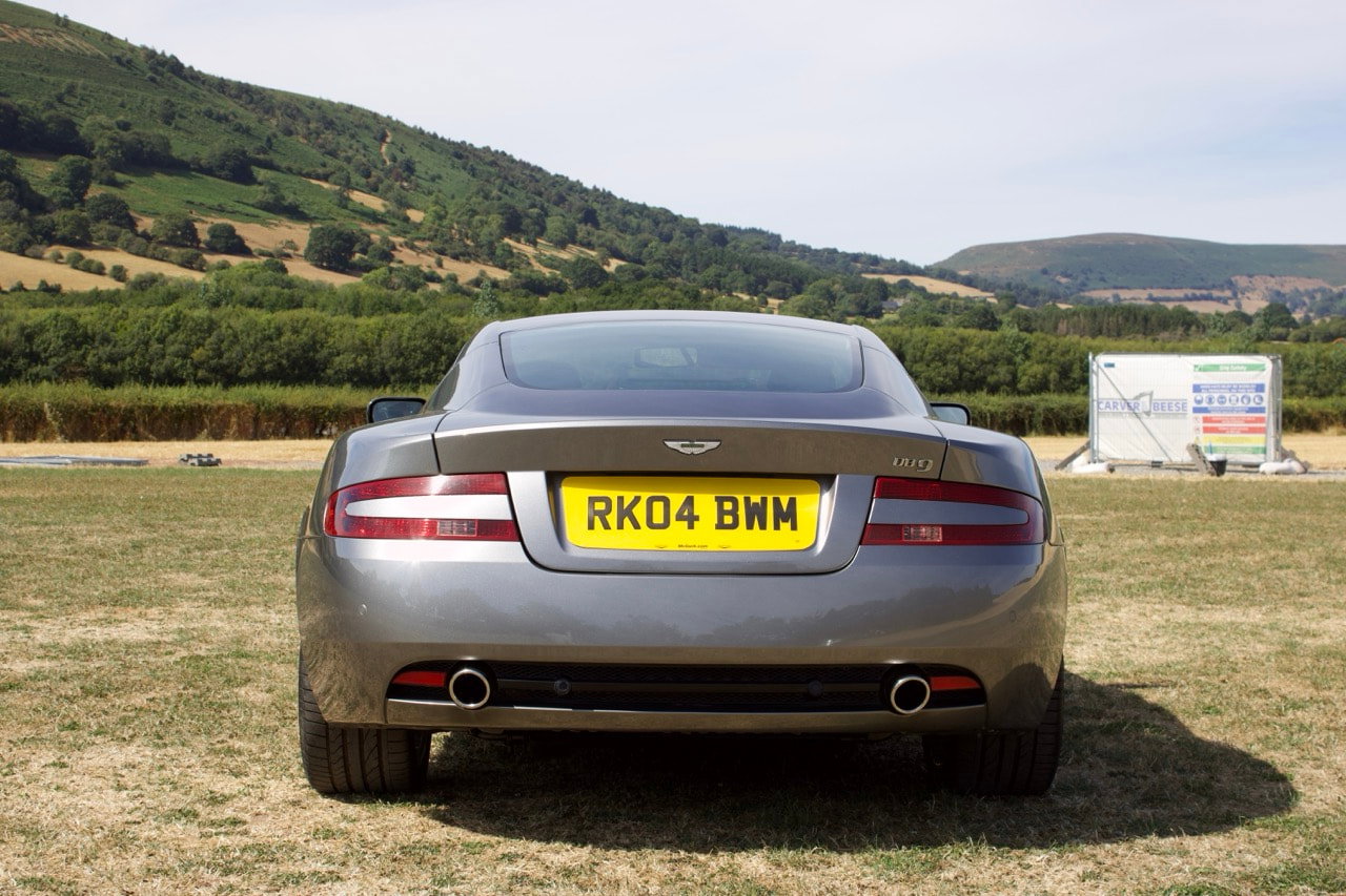 Aston Martin DB9