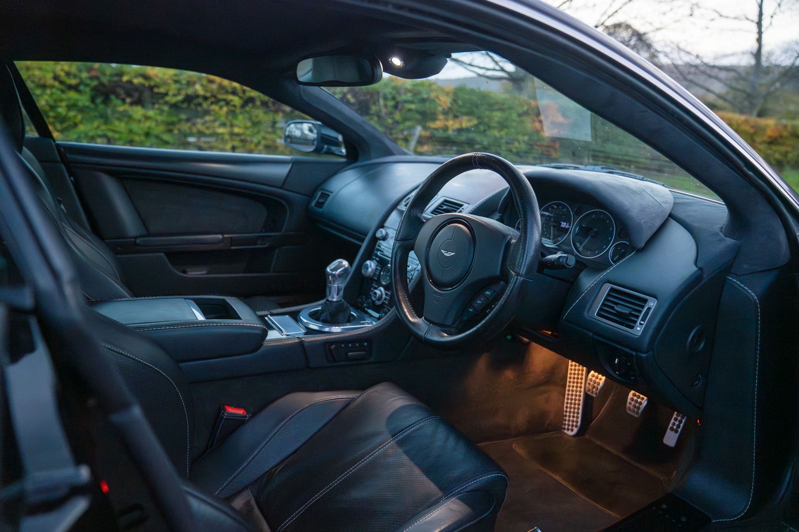Aston Martin DBS