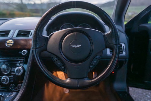 Aston Martin DBS 33