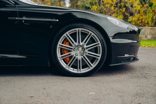 Aston Martin DBS 5