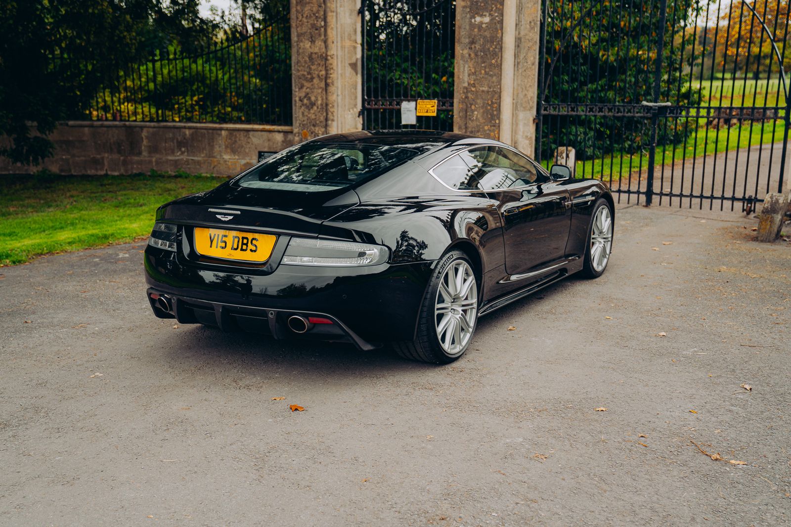 Aston Martin DBS