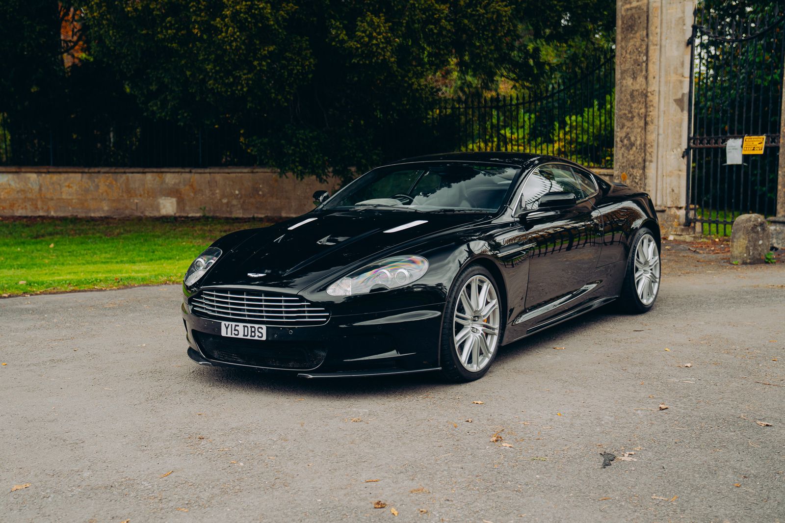 Aston Martin DBS