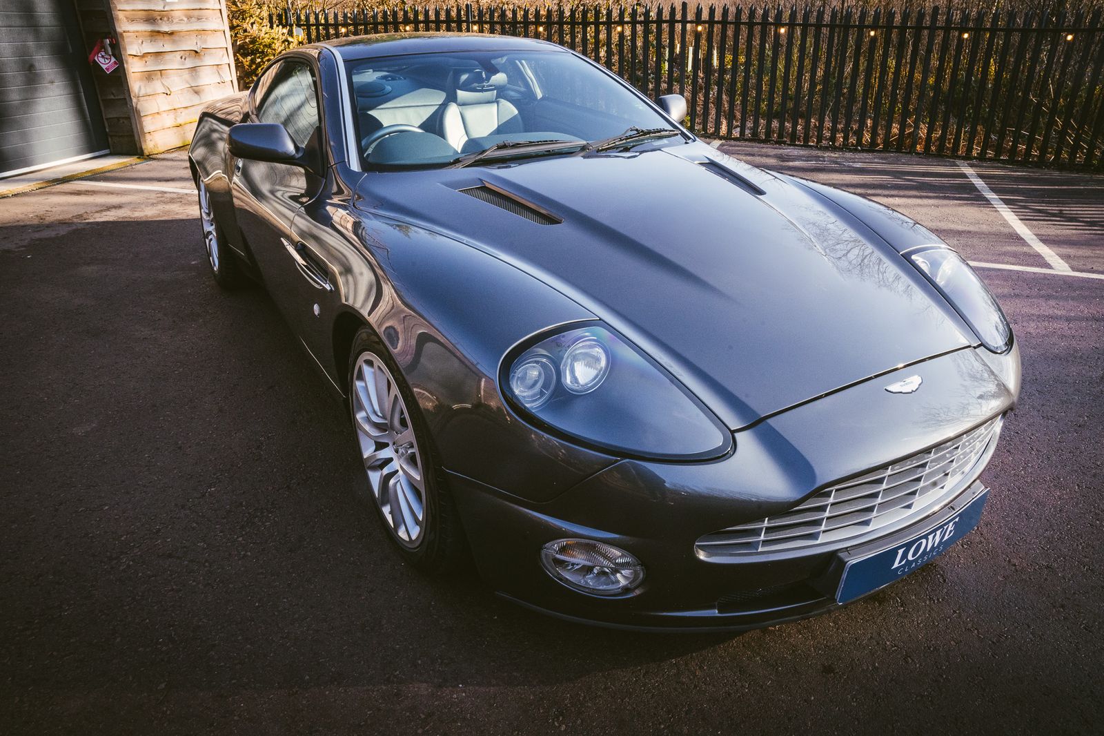 Aston Martin Vanquish
