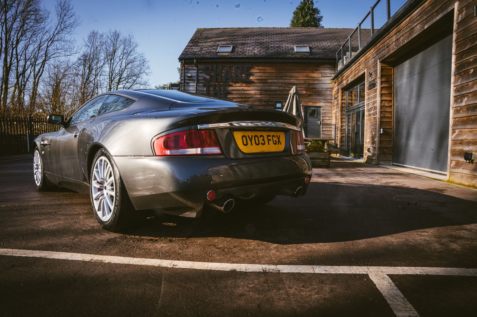 Aston Martin Vanquish