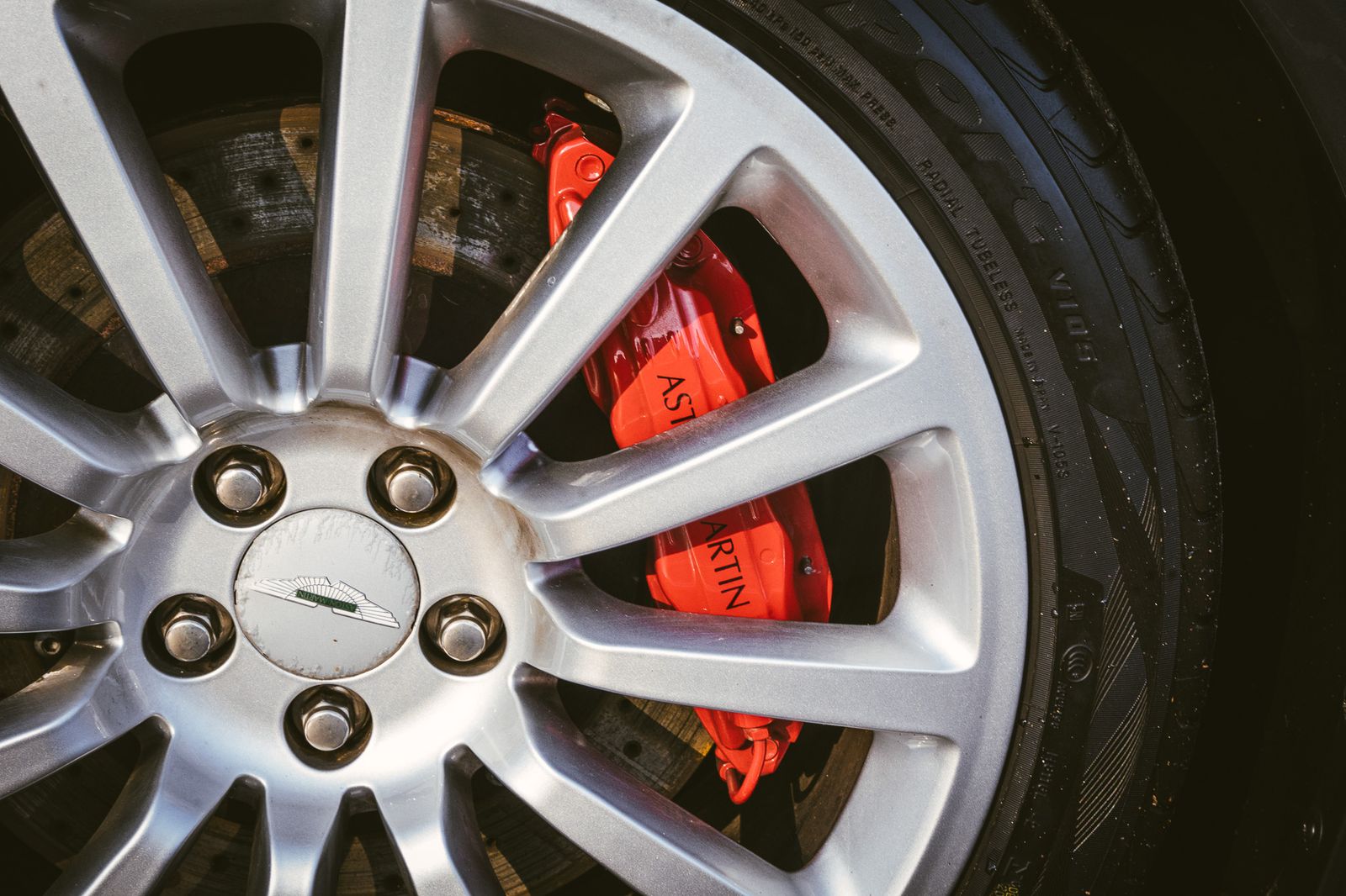 Aston Martin Vanquish