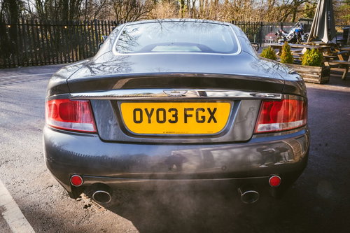 Aston Martin Vanquish 3