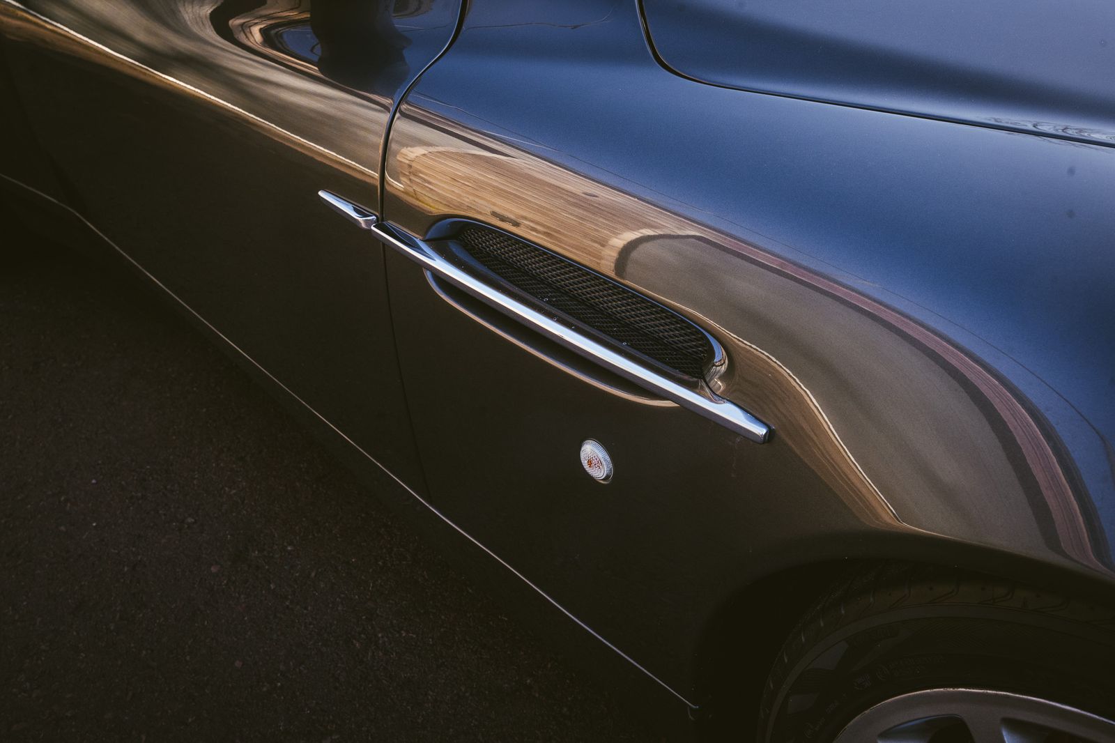 Aston Martin Vanquish