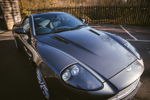 Aston Martin Vanquish 34
