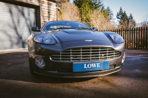 Aston Martin Vanquish 33