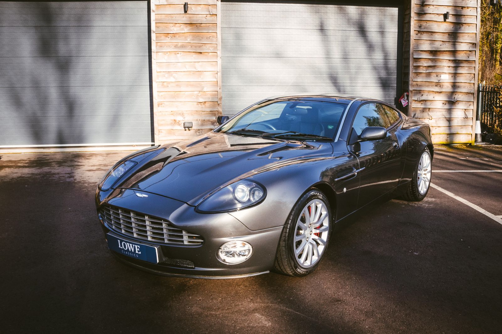 Aston Martin Vanquish