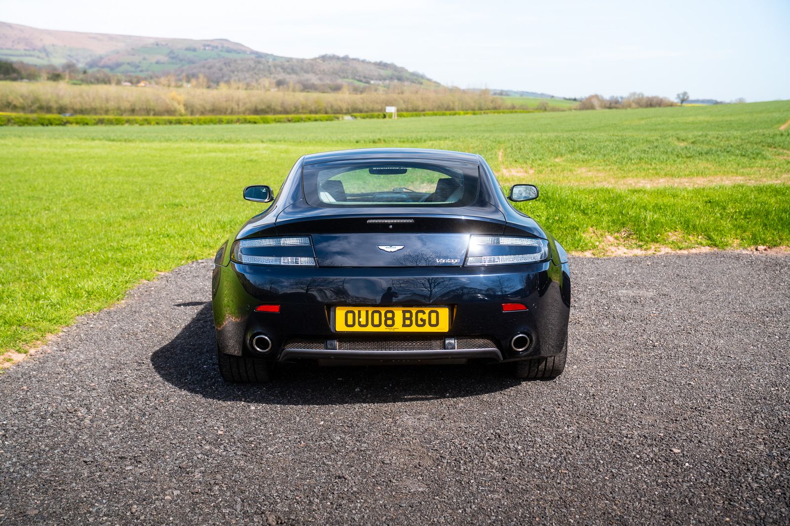 Aston Martin Vantage
