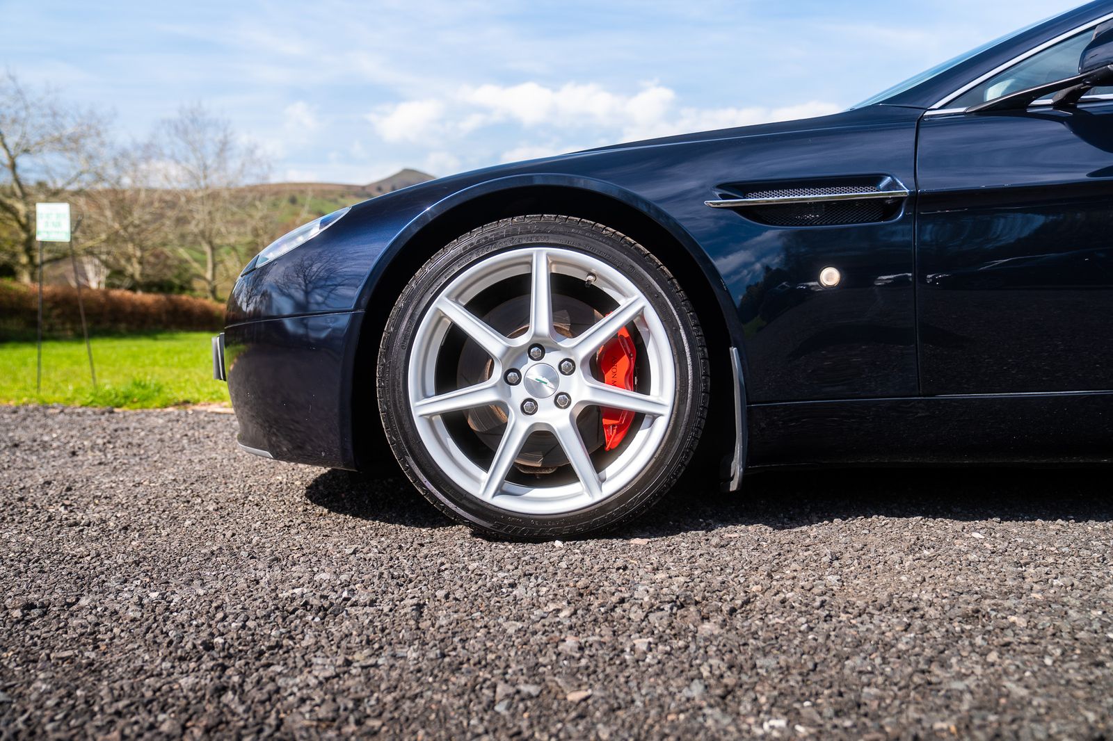 Aston Martin Vantage
