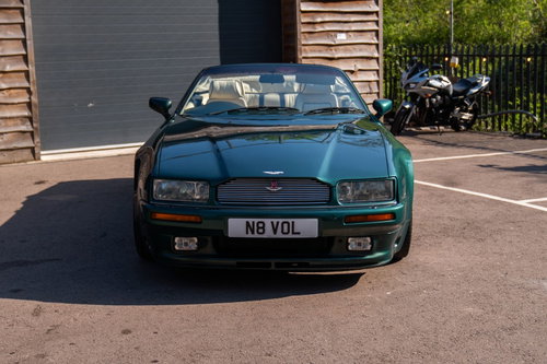 Aston Martin Virage 3