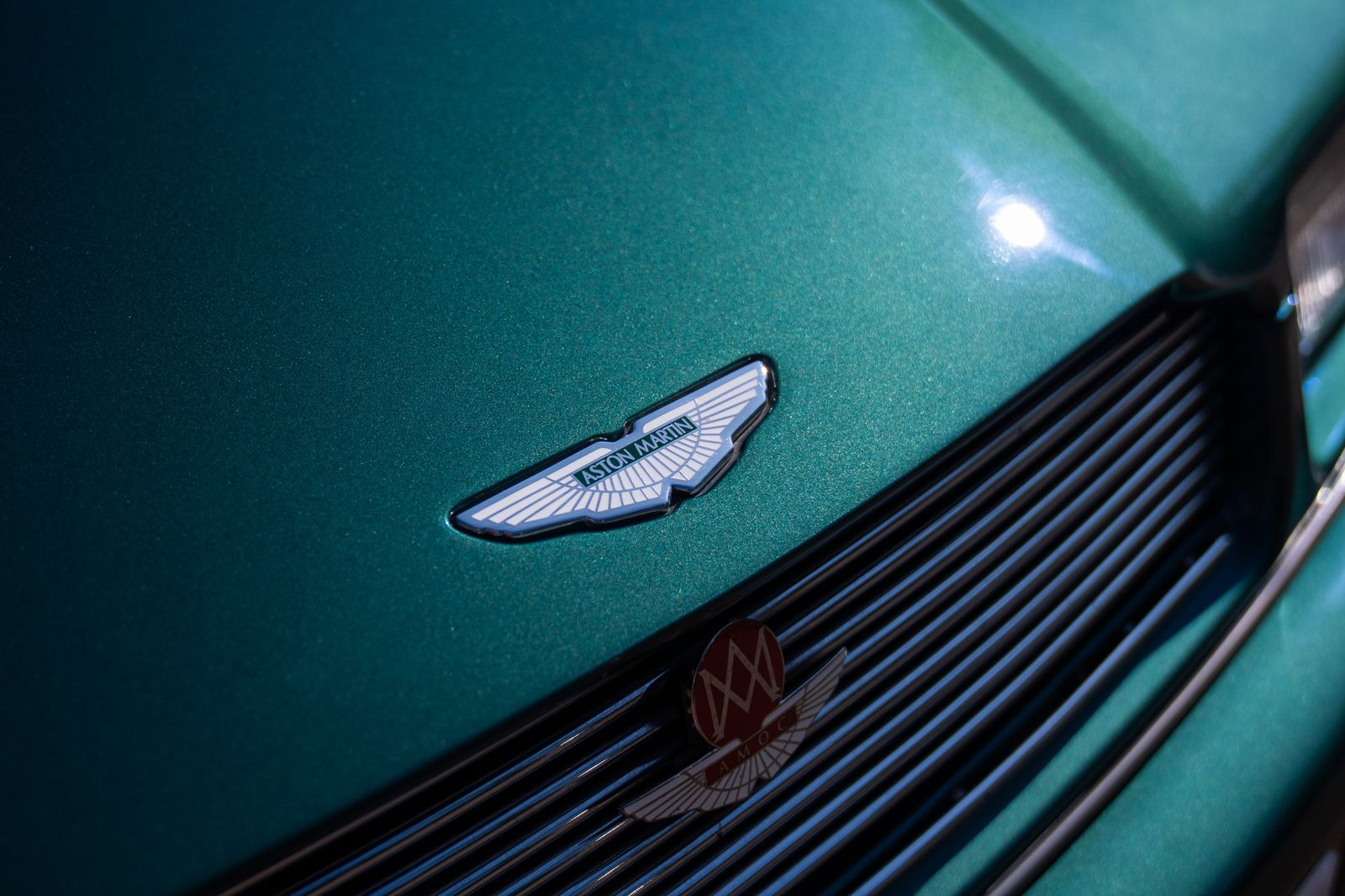 Aston Martin Virage