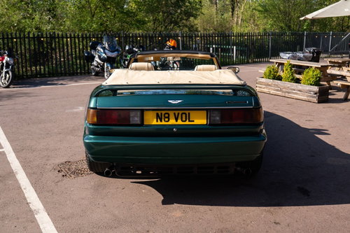 Aston Martin Virage 5