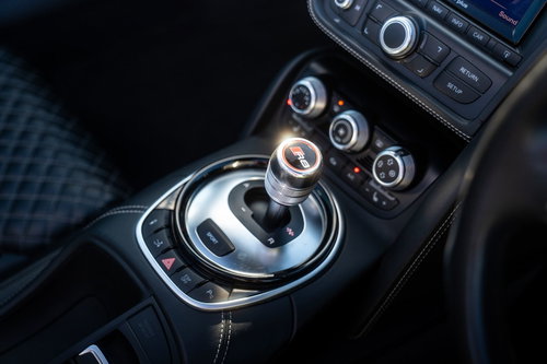 Audi R8 25
