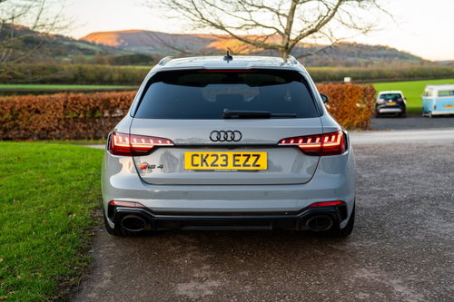 Audi RS4 Avant 9