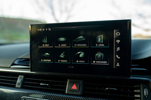 Audi RS4 Avant 38