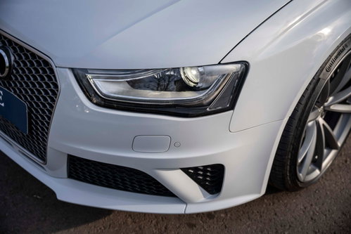 Audi RS4 Avant 4