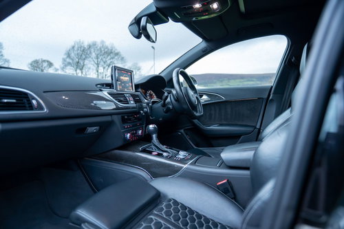 Audi RS6 Avant 29