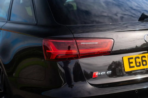 Audi RS6 Avant 15